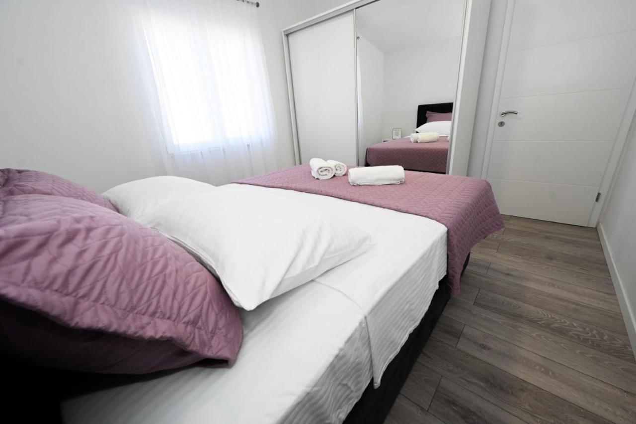 Apartments Astoria ヴィル エクステリア 写真