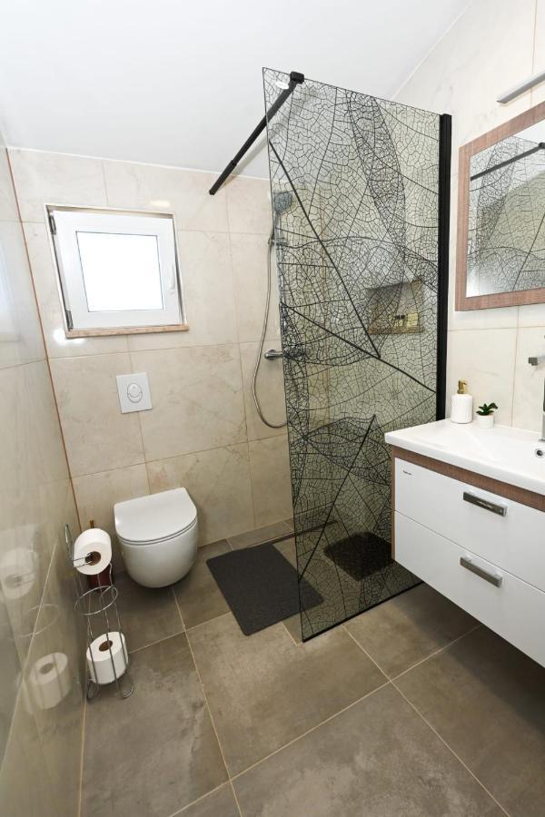 Apartments Astoria ヴィル エクステリア 写真
