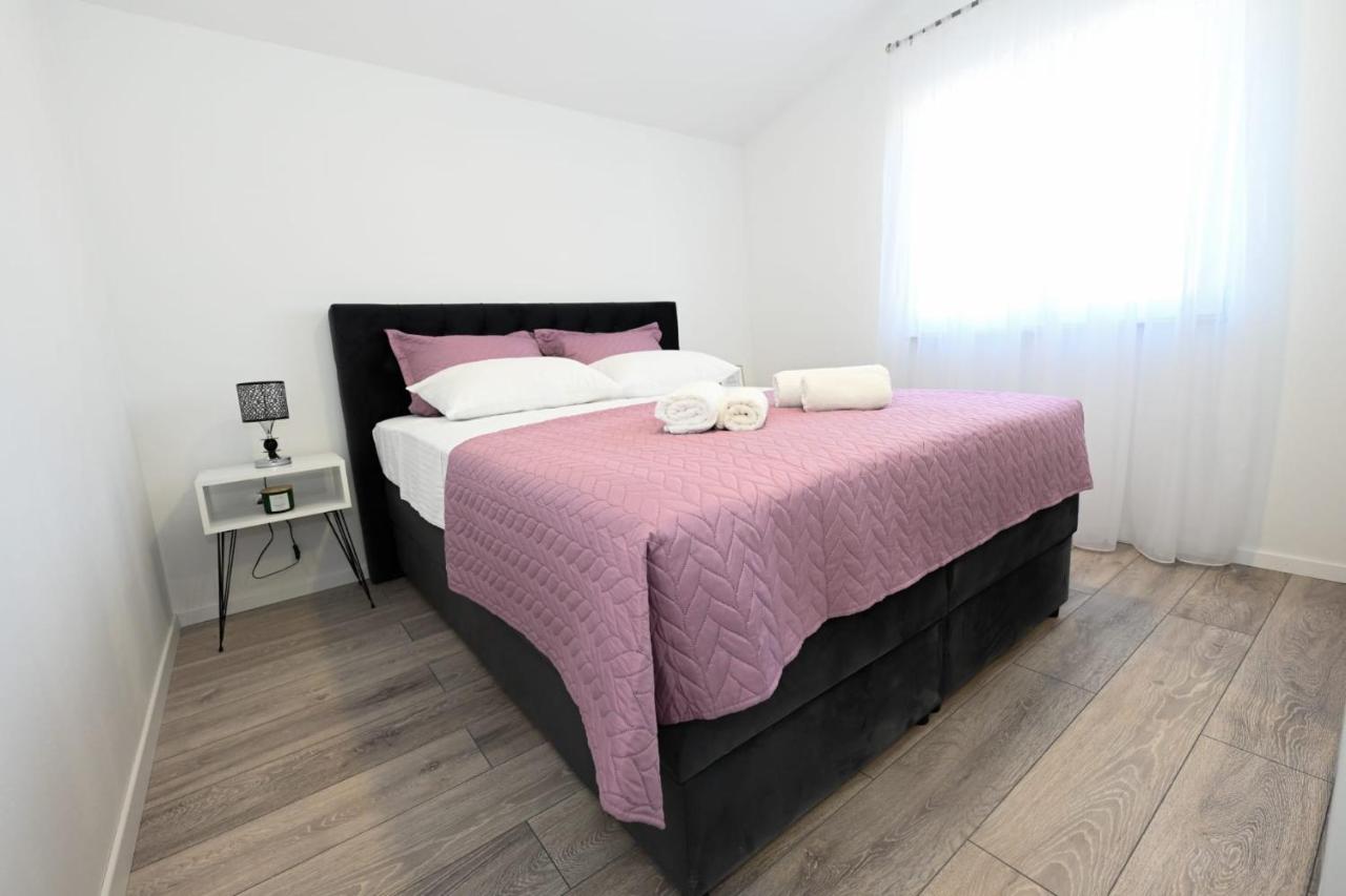 Apartments Astoria ヴィル エクステリア 写真